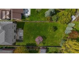 176 BUTTERCUP COURT - 41