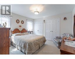 43 JUNIPER CRESCENT - 12