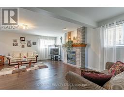43 JUNIPER CRESCENT - 16