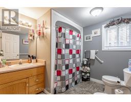 43 JUNIPER CRESCENT - 21