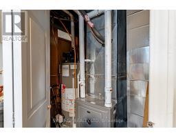 43 JUNIPER CRESCENT - 30