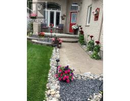43 JUNIPER CRESCENT - 4