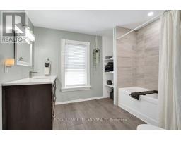 311 WARWICK STREET - 40
