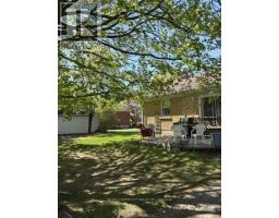 28 DIEPPE DRIVE - 2
