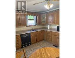 28 DIEPPE DRIVE - 8