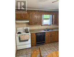28 DIEPPE DRIVE - 9