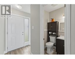 6 - 720 DEVERON CRESCENT - 6