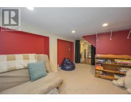 996 WATERLOO STREET - 34