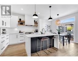 731 SPRINGWOOD CRESCENT - 16