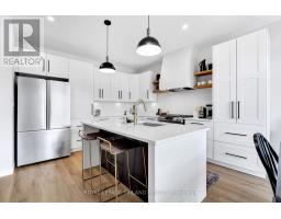 731 SPRINGWOOD CRESCENT - 18