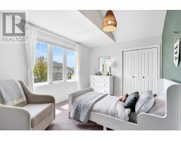 731 SPRINGWOOD CRESCENT - 28