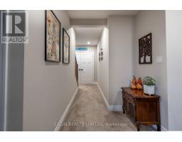5 DUNNING WAY - 34