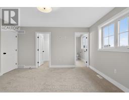 34 POSTMA CRESCENT - 21