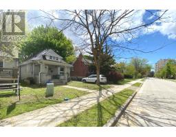 233 BERNARD AVENUE - 4