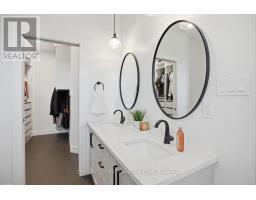 31 BRISCOE CRESCENT - 21