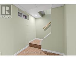 120 SUSAN AVENUE - 17