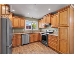 120 SUSAN AVENUE - 19