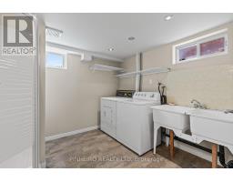 120 SUSAN AVENUE - 25
