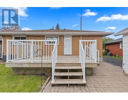 120 SUSAN AVENUE - 6
