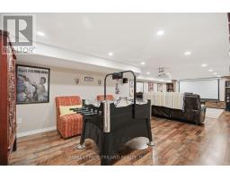 831 RIVERSIDE DRIVE - 32