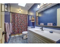 142 DUFFERIN STREET - 17