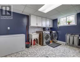 142 DUFFERIN STREET - 32