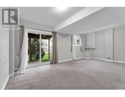 16 - 1030 OAKCROSSING GATE - 29