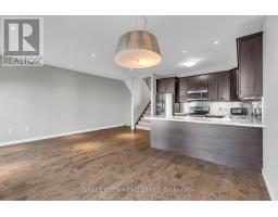 16 - 1030 OAKCROSSING GATE - 8