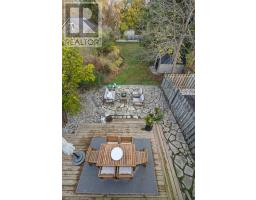 22 BRISCOE STREET E - 25