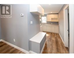 5 BRISCOE STREET W - 19