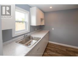 5 BRISCOE STREET W - 21