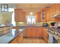 295 MAIN STREET - 16