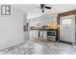 74 PATIENCE CRESCENT - 13