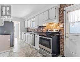 74 PATIENCE CRESCENT - 15