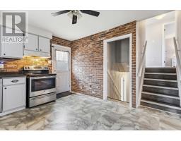 74 PATIENCE CRESCENT - 17