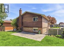 74 PATIENCE CRESCENT - 39