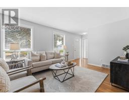 74 PATIENCE CRESCENT - 8