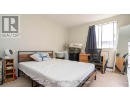 809 - 752 KIPPS LANE - 14