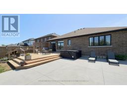 213 LEITCH STREET - 25