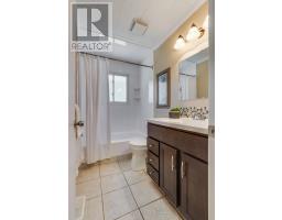 35 QUEEN STREET - 14