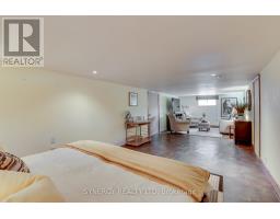 35 QUEEN STREET - 25