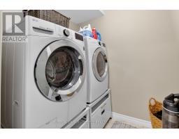 254 CRIMSON CRESCENT - 7