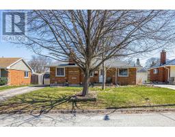 198 ARLINGTON CRESCENT - 2