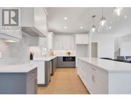 4 KEBA CRESCENT - 11