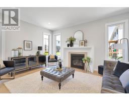 4 KEBA CRESCENT - 16