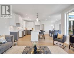 4 KEBA CRESCENT - 17