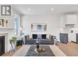 4 KEBA CRESCENT - 19