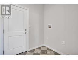 4 KEBA CRESCENT - 21