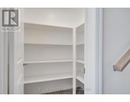 4 KEBA CRESCENT - 23