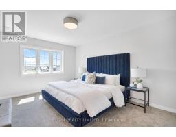 4 KEBA CRESCENT - 25